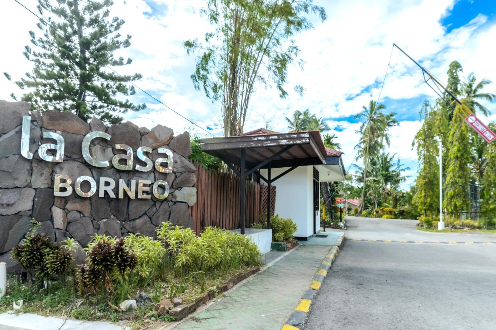 La Casa Borneo Villa Balikpapan  Eksteriør bilde
